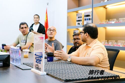 ข่าวบริษัทล่าสุดเกี่ยวกับ พาร์ทเนอร์ต่างประเทศและเจ้าหน้าที่ GRAN TURISMO เยือนเพื่อความร่วมมือทางเทคนิคอย่างลึกซึ้ง